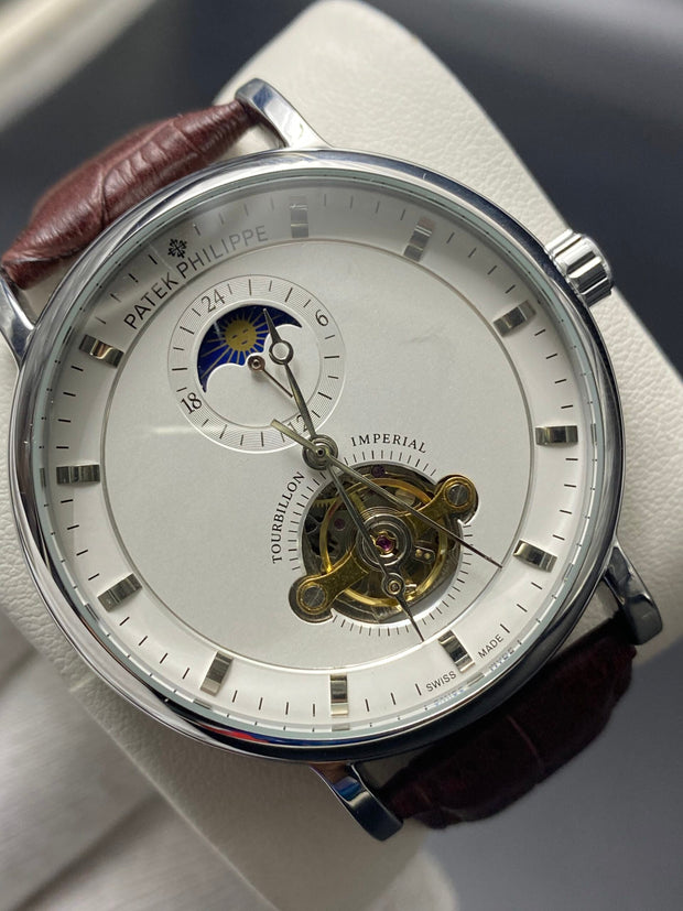 Patek Philippe Genève Chronograph Watch image 5